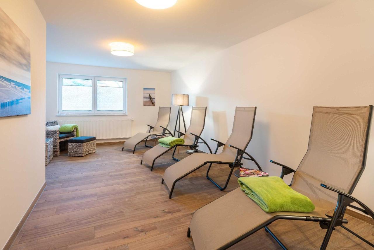Appartement "Mondstein" Mit Penthouseflair - Oase Am Haff Garz  Kamer foto