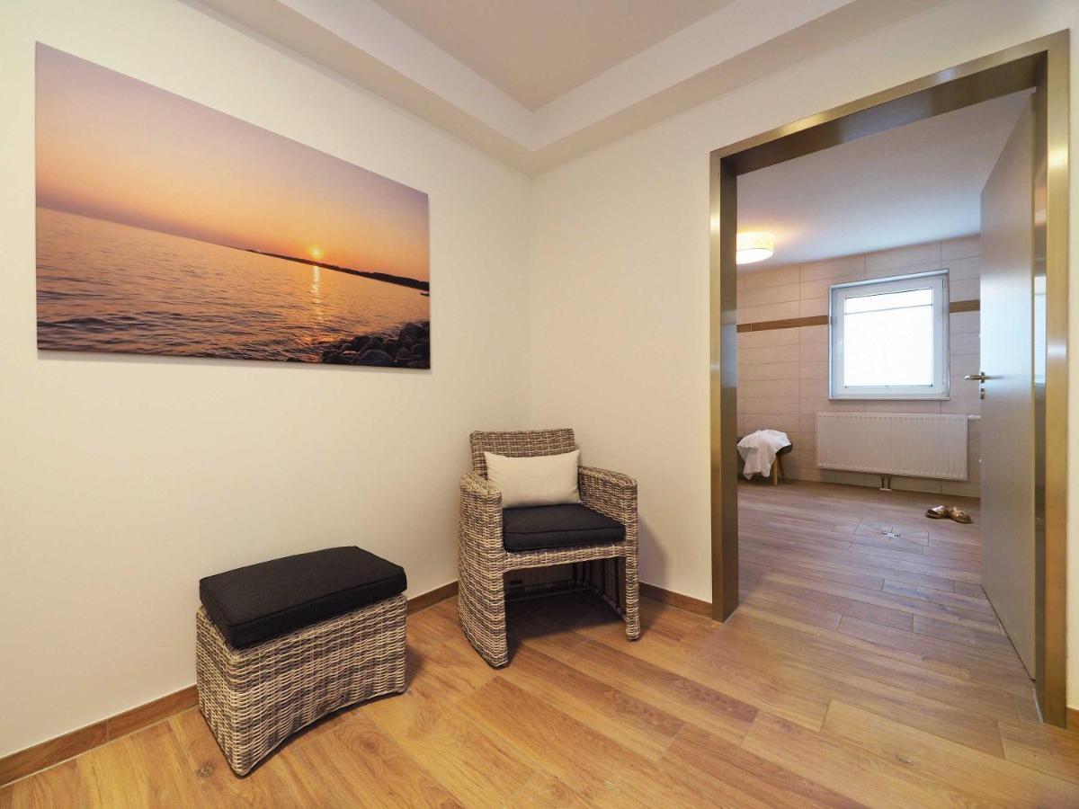Appartement "Mondstein" Mit Penthouseflair - Oase Am Haff Garz  Kamer foto